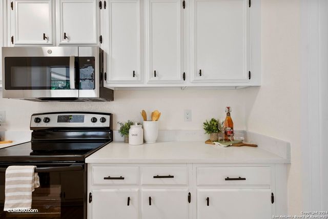 4838 BILL ANDERS, Kirby, TX 78219