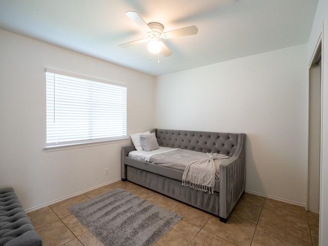 3900 Sojourner ST, Austin, TX 78725
