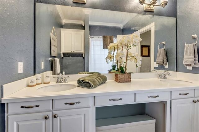 180 Misty Morning Drive, Choctaw, OK 73020