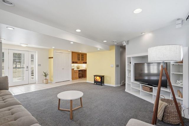 497 Sugar Hill Road, Brooklyn, WI 53521