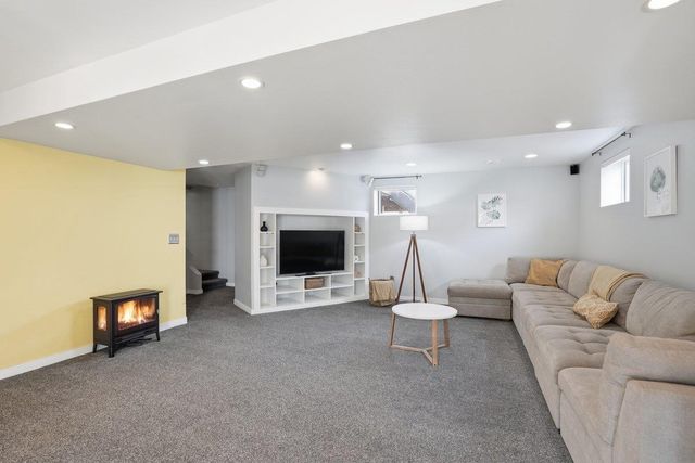 497 Sugar Hill Road, Brooklyn, WI 53521