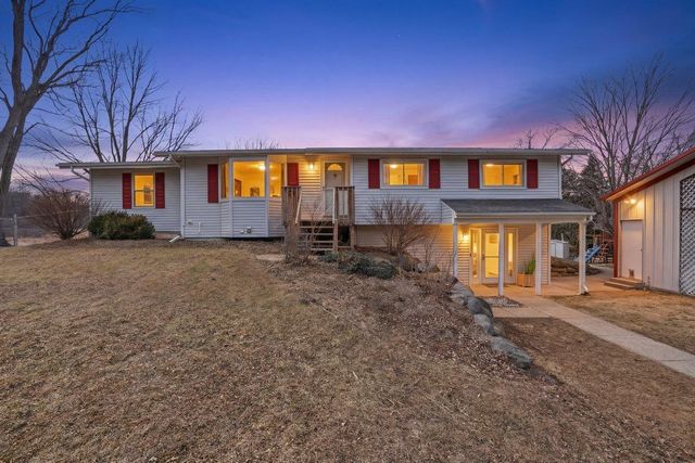 497 Sugar Hill Road, Brooklyn, WI 53521