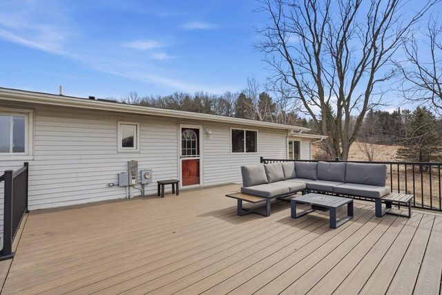 497 Sugar Hill Road, Brooklyn, WI 53521