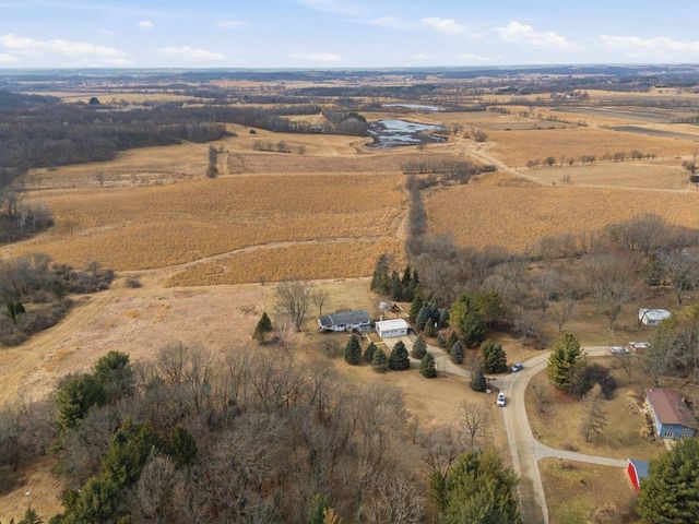 497 Sugar Hill Road, Brooklyn, WI 53521