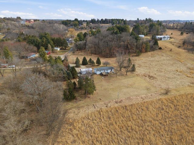 497 Sugar Hill Road, Brooklyn, WI 53521