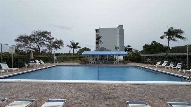 5700 NW 2nd Avenue 301, Boca Raton, FL 33487