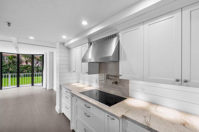 2917 S Ocean Boulevard 104, Highland Beach, FL 33487