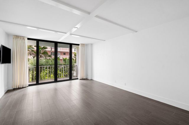 2917 S Ocean Boulevard 104, Highland Beach, FL 33487