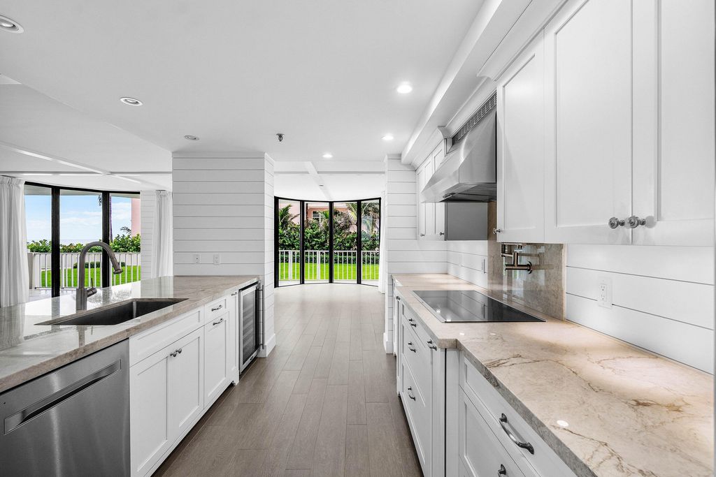 2917 S Ocean Boulevard 104, Highland Beach, FL 33487