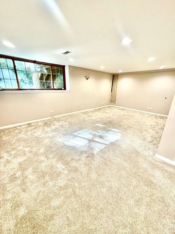 213 Pamela Drive, Bolingbrook, IL 60440