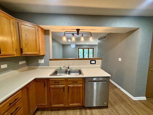 213 Pamela Drive, Bolingbrook, IL 60440