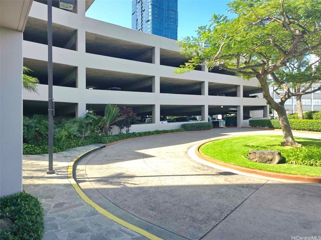 1133 Waimanu Street 705, Honolulu, HI 96814