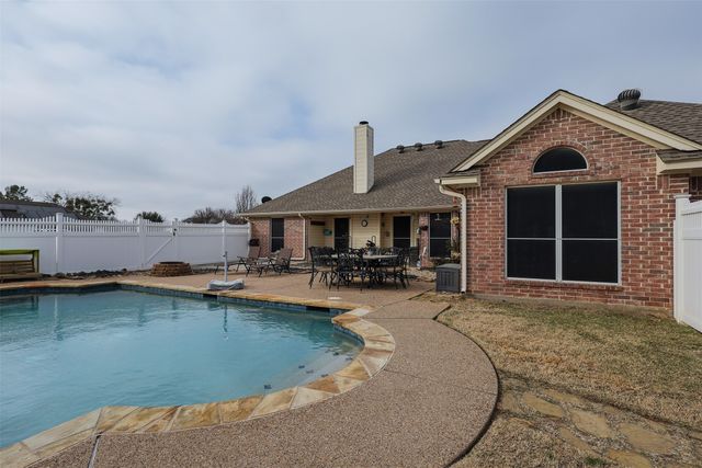 14216 Santa Fe Court, Haslet, TX 76052