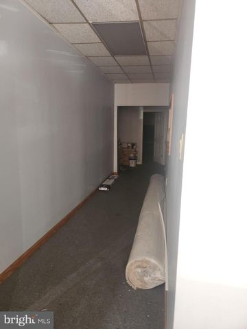 212-214 W MARKET ST, Pottsville, PA 17901