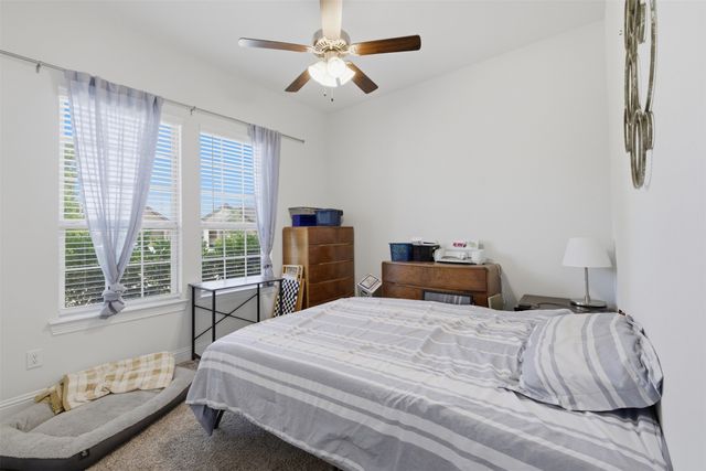 10916 Glover Lane, Aubrey, TX 76227