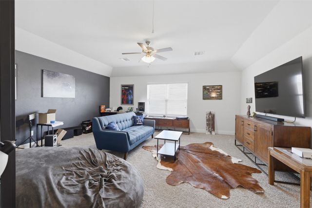10916 Glover Lane, Aubrey, TX 76227