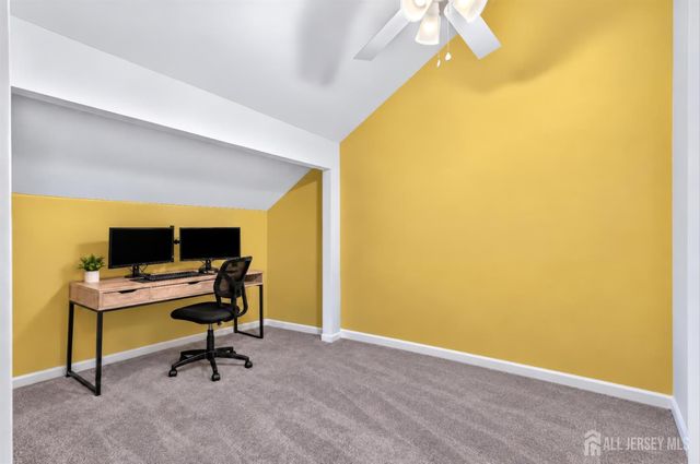 142 Beverly Hill Terrace H, Woodbridge Proper, NJ 07095