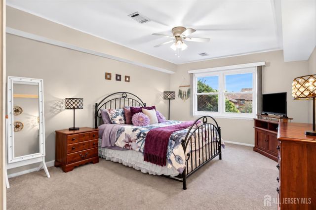 142 Beverly Hill Terrace H, Woodbridge Proper, NJ 07095