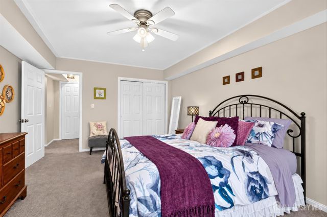 142 Beverly Hill Terrace H, Woodbridge Proper, NJ 07095