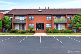142 Beverly Hill Terrace H, Woodbridge Proper, NJ 07095