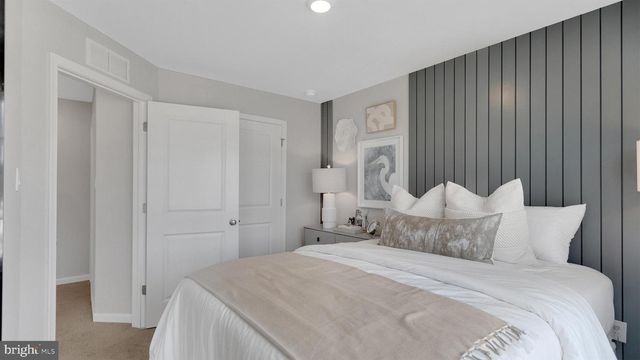 22 FOREST PARK DR, Waretown, NJ 08758