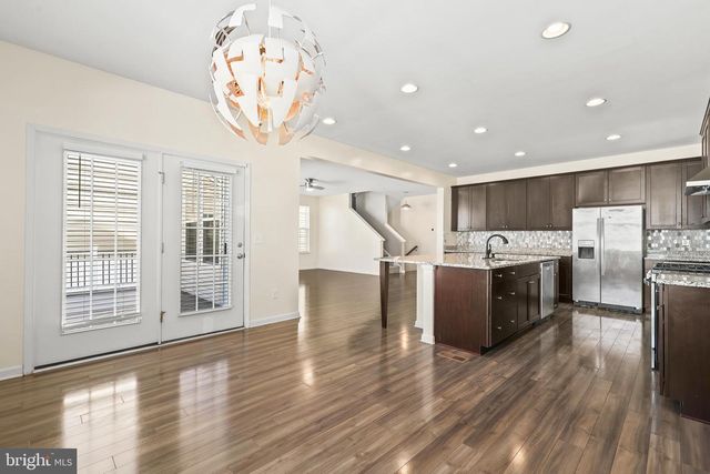 1725 HUDGINS FARM CIR, Fredericksburg, VA 22408