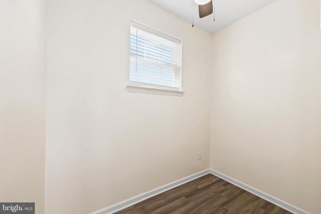 1725 HUDGINS FARM CIR, Fredericksburg, VA 22408