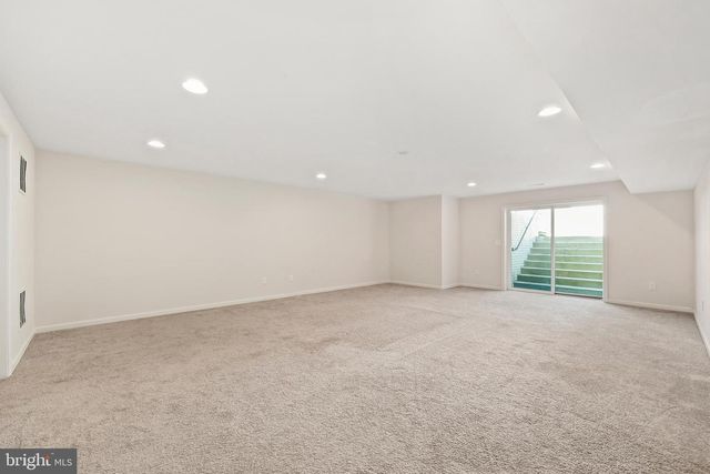 1725 HUDGINS FARM CIR, Fredericksburg, VA 22408