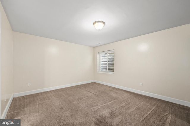 1725 HUDGINS FARM CIR, Fredericksburg, VA 22408