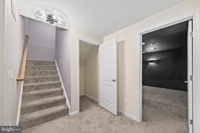 1725 HUDGINS FARM CIR, Fredericksburg, VA 22408