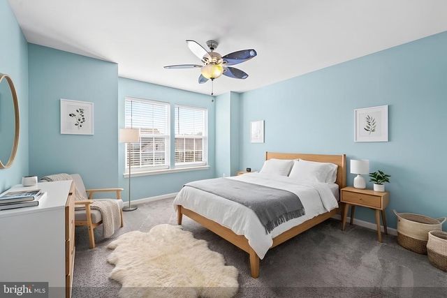 1725 HUDGINS FARM CIR, Fredericksburg, VA 22408