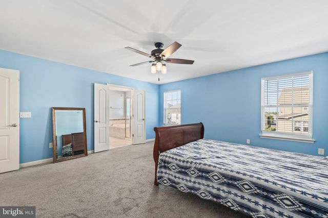 1725 HUDGINS FARM CIR, Fredericksburg, VA 22408