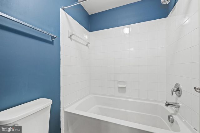 1725 HUDGINS FARM CIR, Fredericksburg, VA 22408