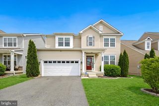 1725 HUDGINS FARM CIR, Fredericksburg, VA 22408