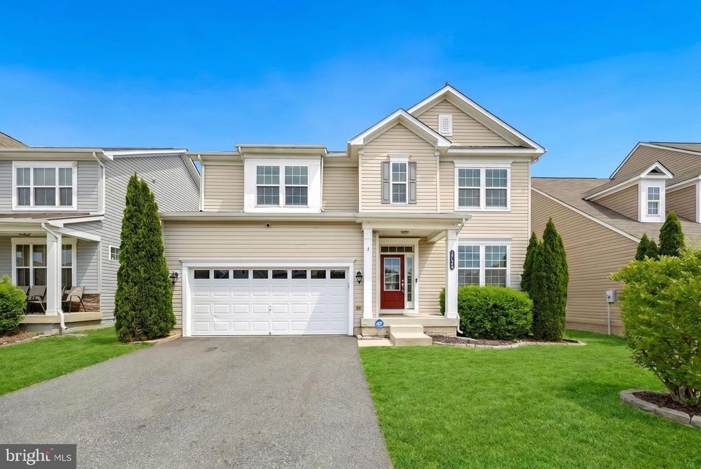 1725 HUDGINS FARM CIR, Fredericksburg, VA 22408