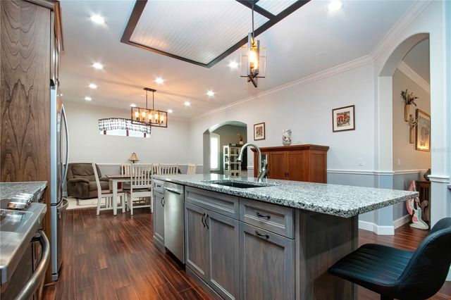 515 PLANTERS MANOR WAY, Bradenton, FL 34212