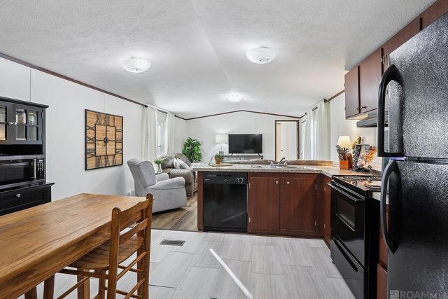 7970 Lower Zachary Rd, Zachary, LA 70791