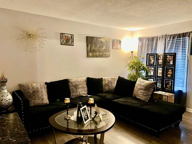 6237 THRUSHCROSS DR, Memphis, TN 38134