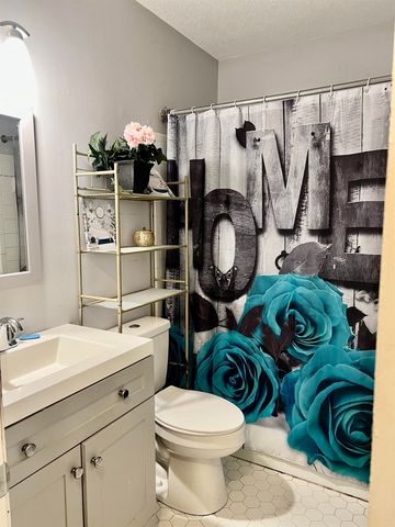 6237 THRUSHCROSS DR, Memphis, TN 38134