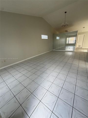 2566 W 73rd Pl, Hialeah, FL 33016
