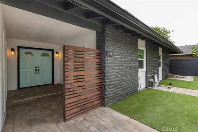 521 W Memory, Santa Ana, CA 92706