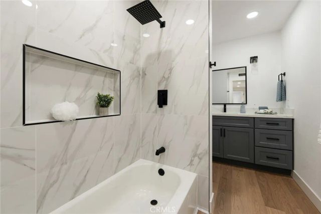521 W Memory, Santa Ana, CA 92706