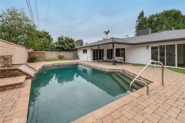 521 W Memory, Santa Ana, CA 92706