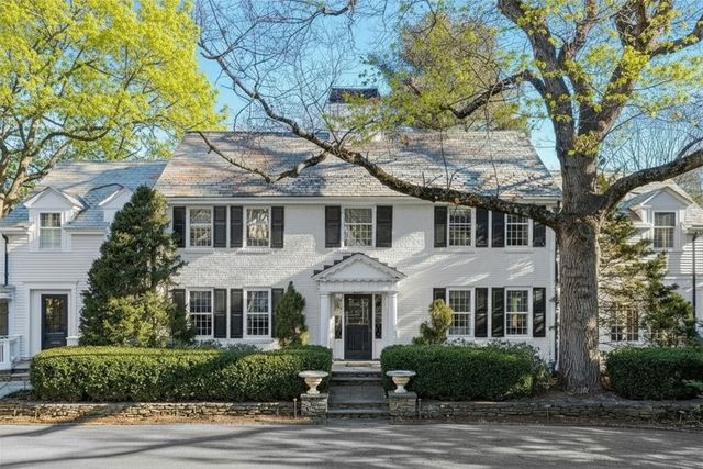 64 Albion Rd, Wellesley, MA 02481