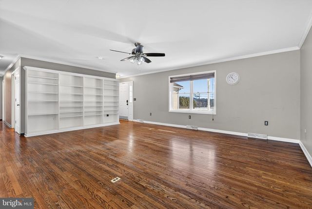 735 CRAGMOOR RD, York Haven, PA 17370