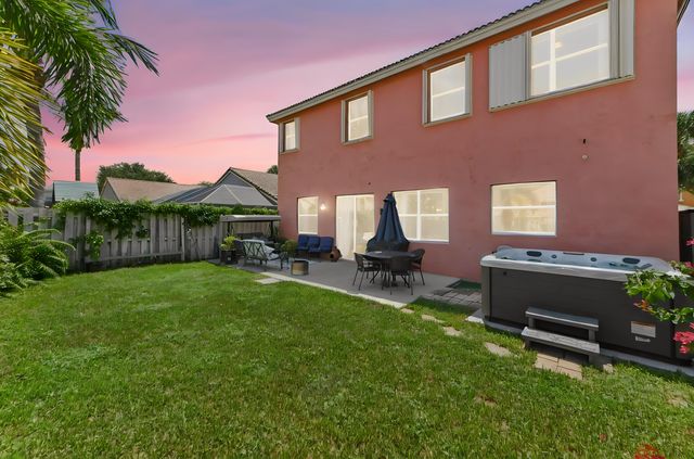 4442 ONEGA Circle, West Palm Beach, FL 33409