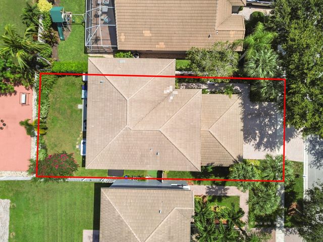 4442 ONEGA Circle, West Palm Beach, FL 33409