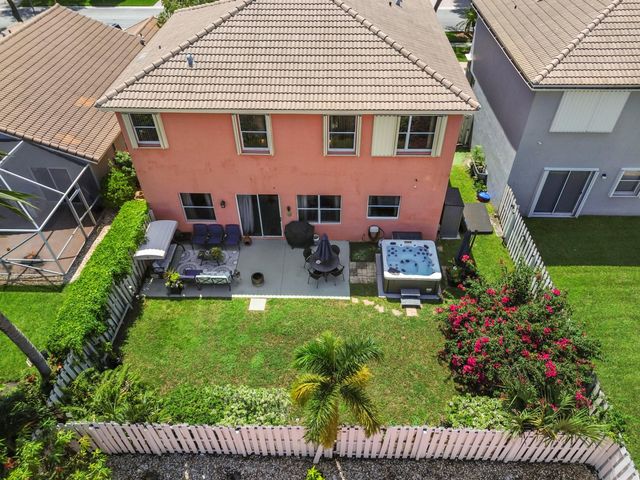 4442 ONEGA Circle, West Palm Beach, FL 33409