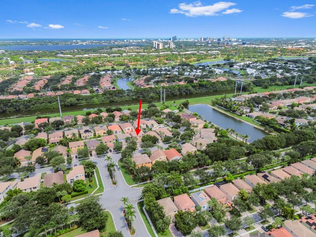 4442 ONEGA Circle, West Palm Beach, FL 33409