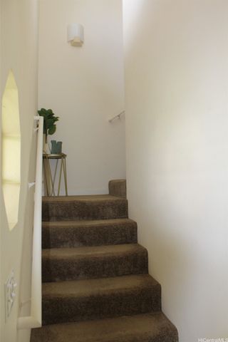 95-1039 Pahaku Street, Mililani, HI 96789